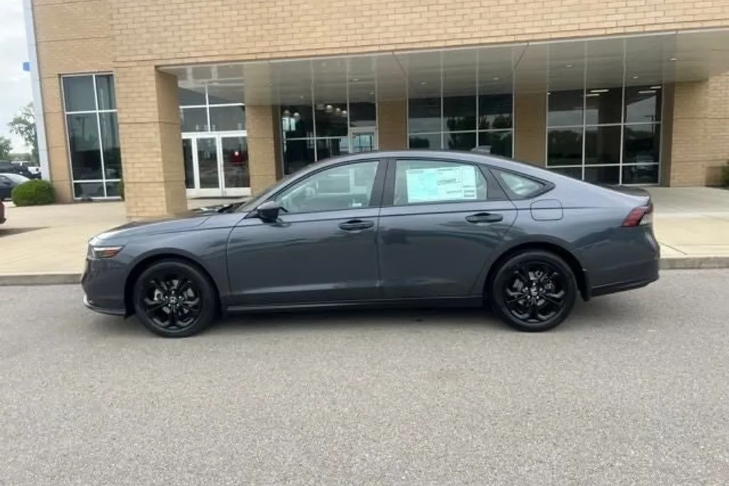 2025 Honda Accord SE photo 1