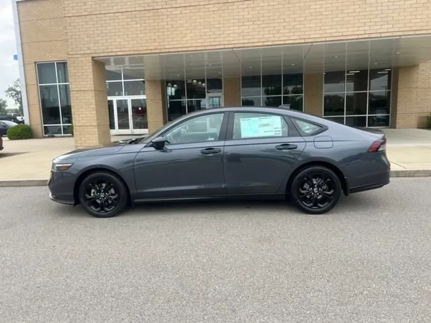 2025 Honda Accord SE photo 1