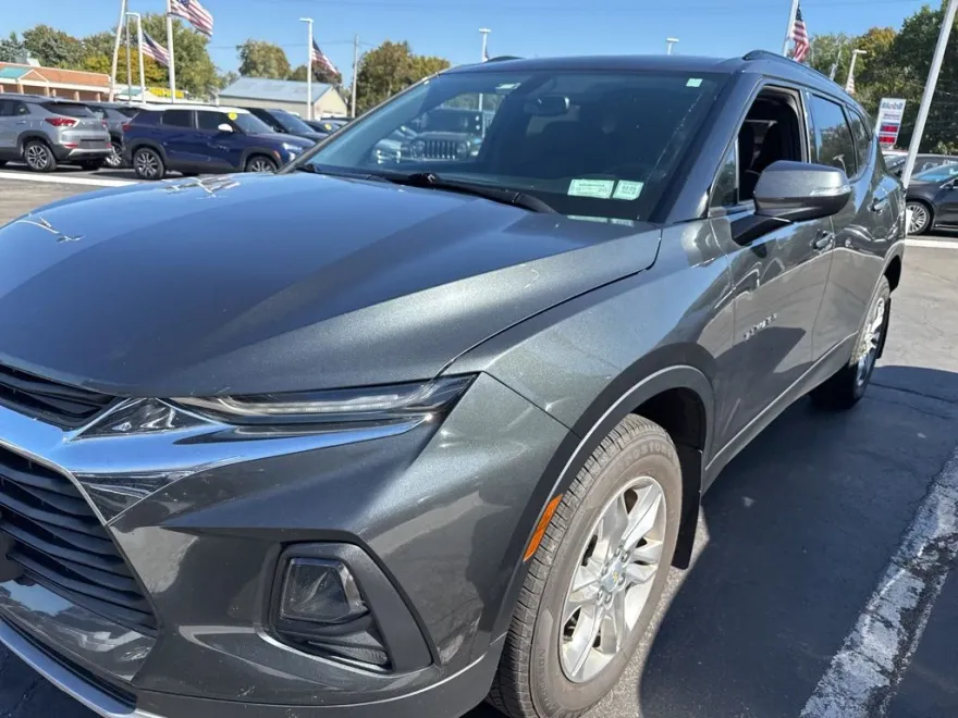 2020 Chevrolet Blazer 2LT photo 1