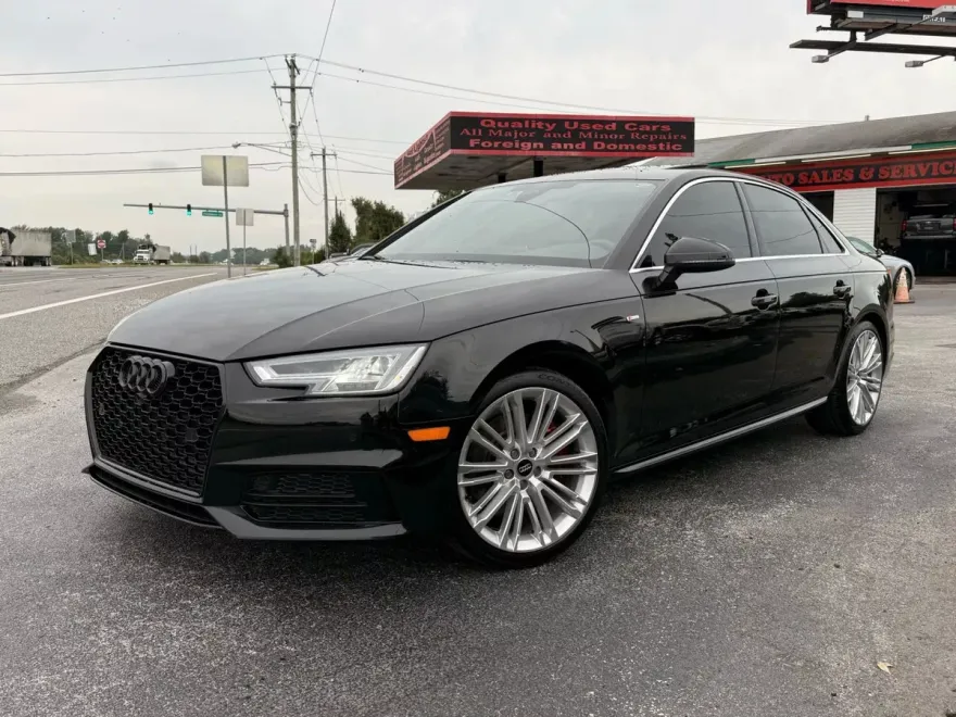 2018 Audi A4 Premium Plus photo 1