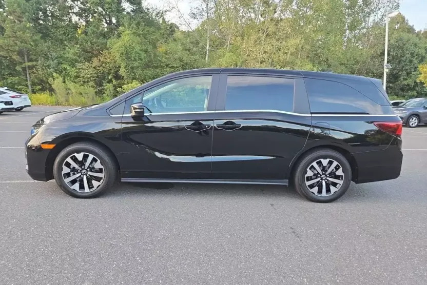 2025 Honda Odyssey EX-L photo 1