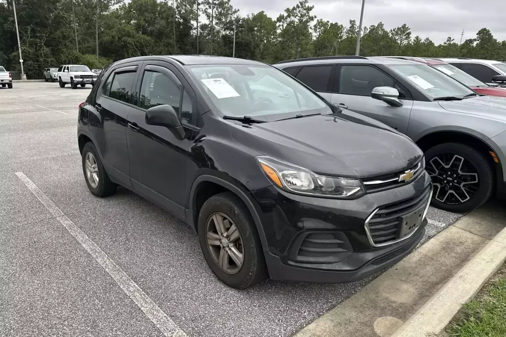 2017 Chevrolet Trax LS photo 1