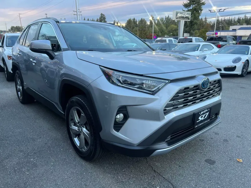 2020 Toyota RAV4 Hybrid Limited photo 1
