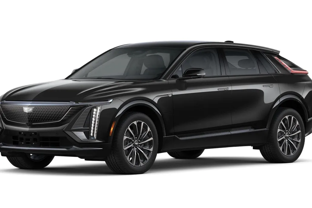 2025 Cadillac Lyriq Sport photo 1