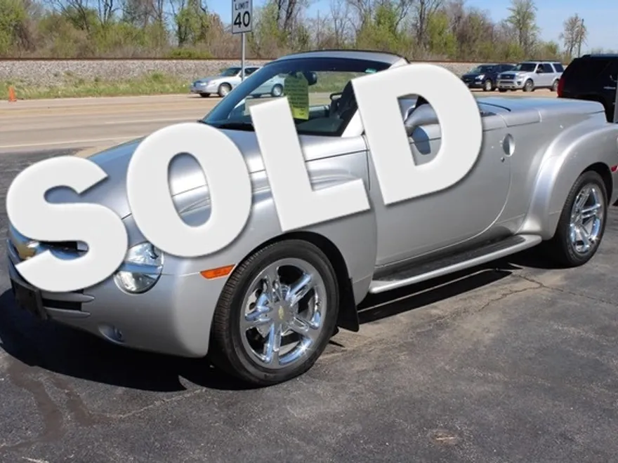 2004 Chevrolet SSR photo 1