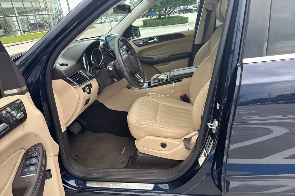 2017 Mercedes Benz GLE 350 photo 1