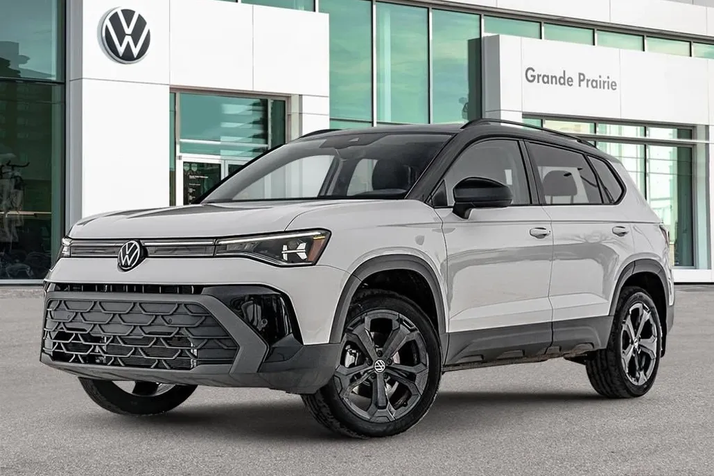 2025 Volkswagen Taos SE photo 1