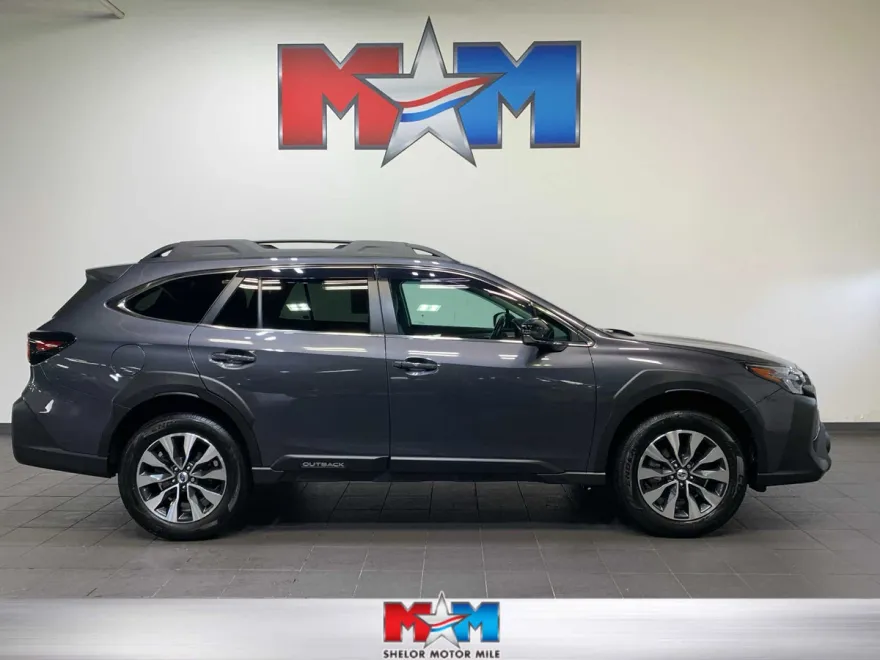2023 Subaru Outback Limited photo 1