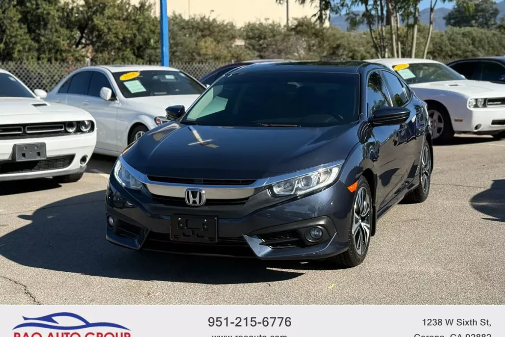 2017 Honda Civic EX-T photo 1