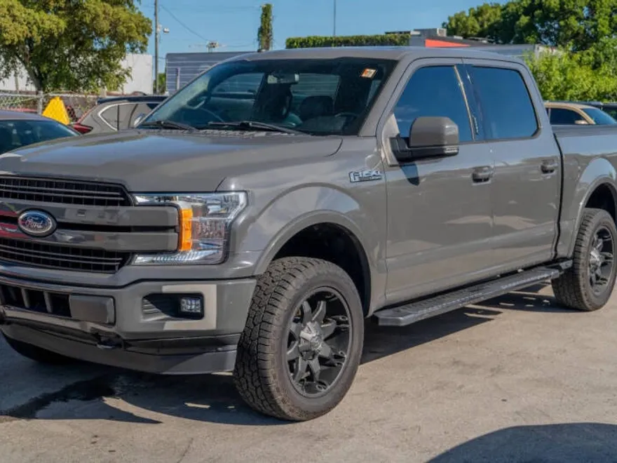 2018 Ford F-150 Lariat photo 1