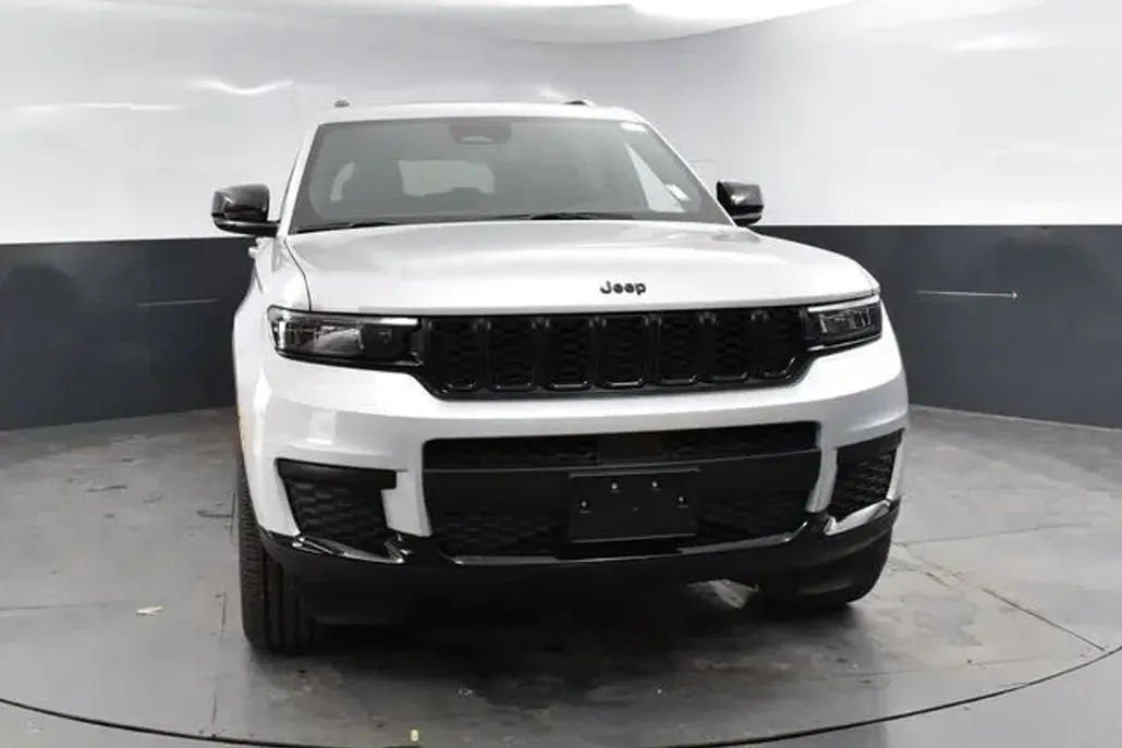 2025 Jeep Grand Cherokee Altitude X photo 1