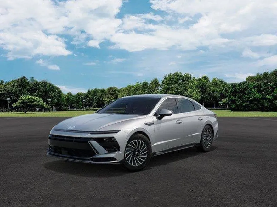 2025 Hyundai Sonata Hybrid SEL photo 1