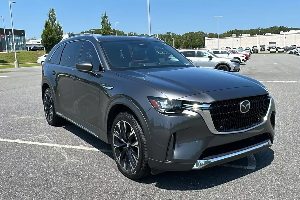 2024 Mazda CX-90 Plug-in Hybrid Premium Plus photo 1