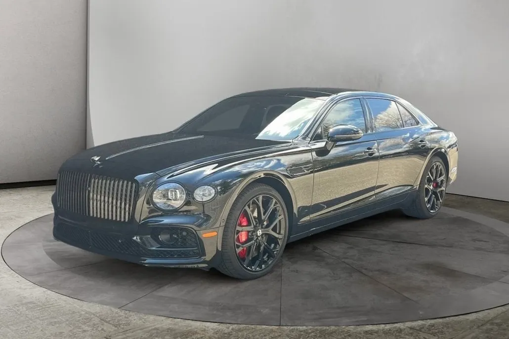 2023 Bentley Flying Spur S photo 1