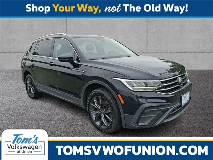 2022 Volkswagen Tiguan SE photo 1