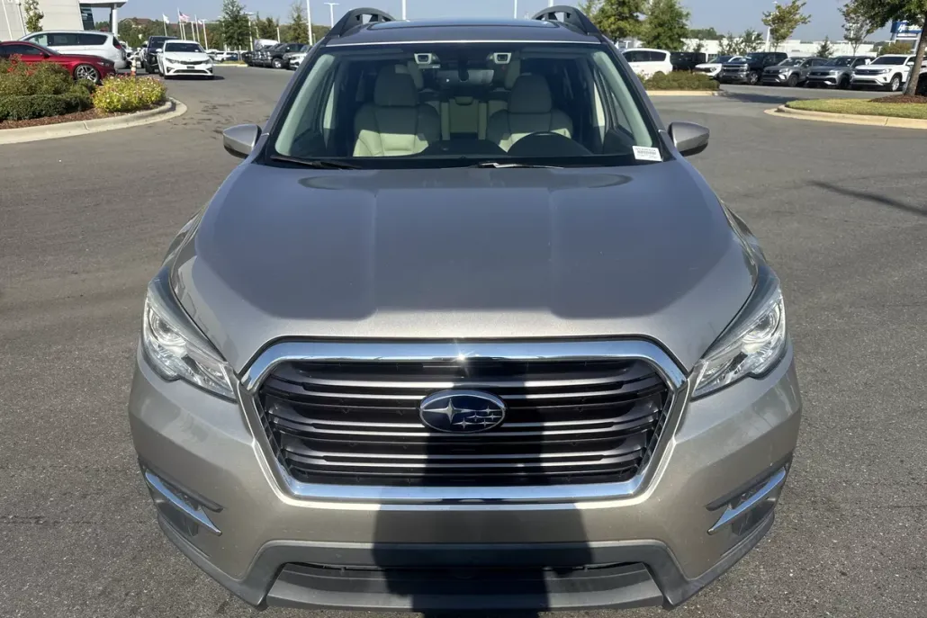 2019 Subaru Ascent Limited photo 1