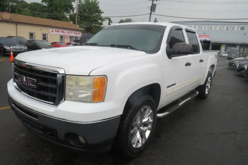2011 Gmc Sierra 1500 SLE photo 1