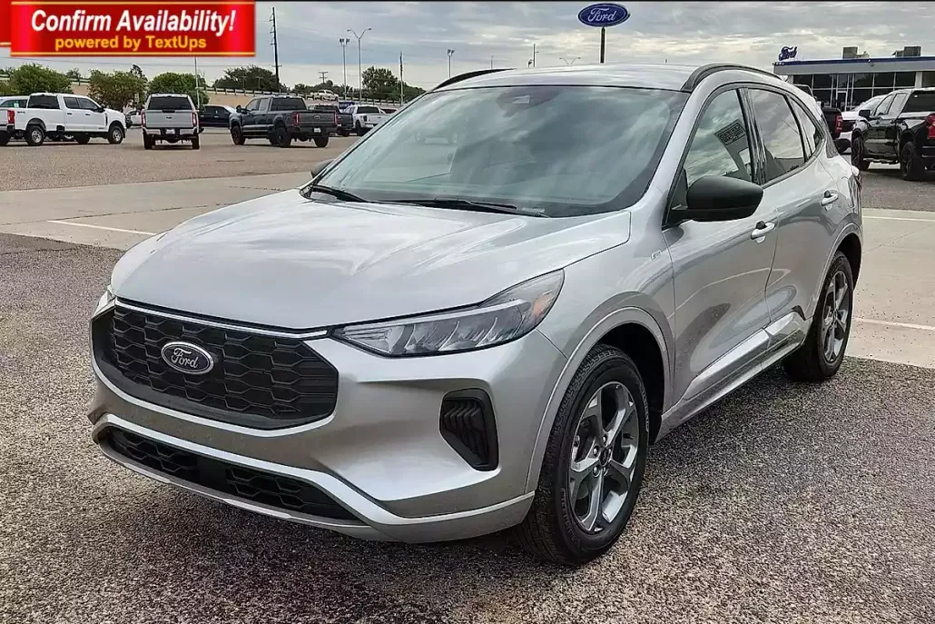 2024 Ford Escape ST-Line photo 1