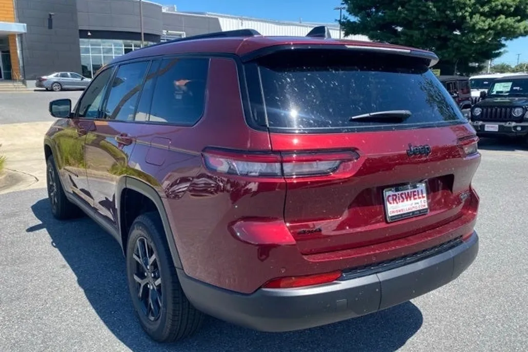 2025 Jeep Grand Cherokee Altitude X photo 1