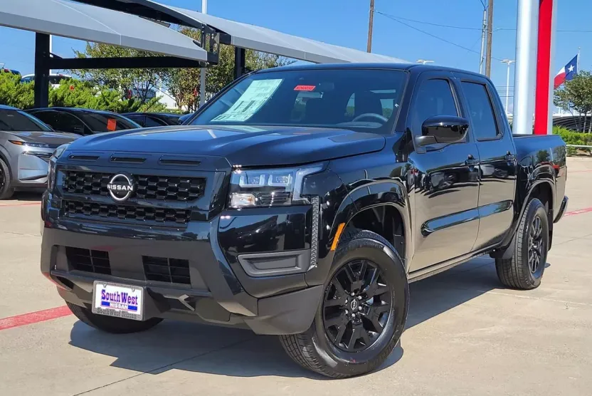 2026 Nissan Frontier Crew Cab SV photo 1