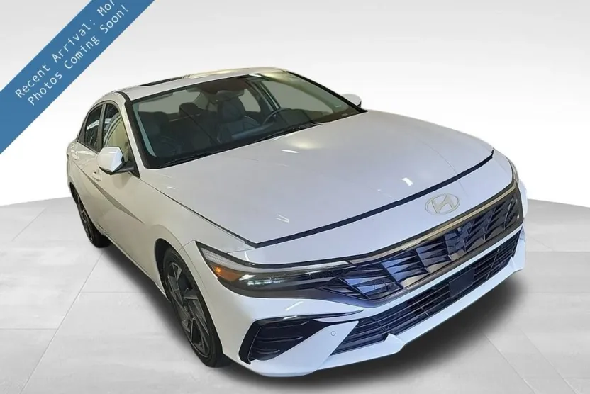 2024 Hyundai Elantra Limited photo 1