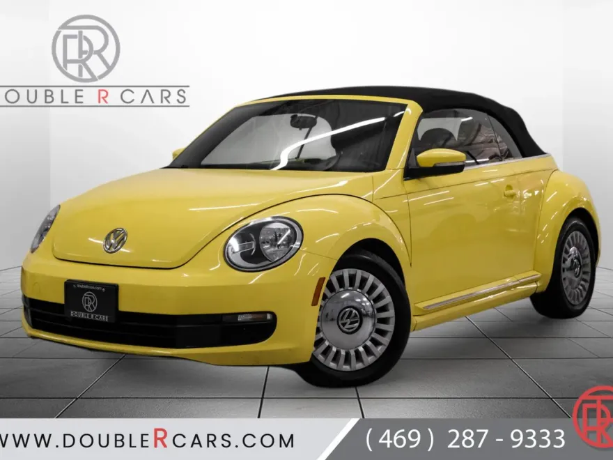 2013 Volkswagen Beetle 2.5L Convertible photo 1