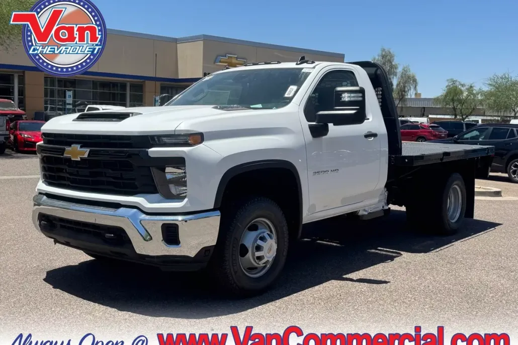 2025 Chevrolet Silverado 3500HD Work Truck photo 1