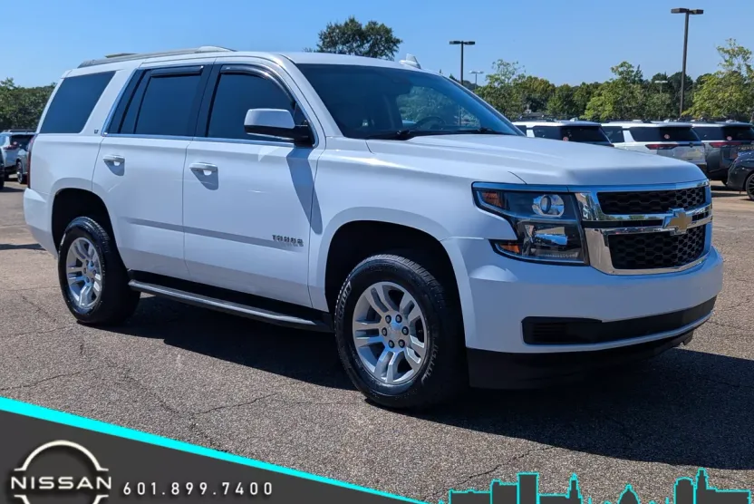 2019 Chevrolet Tahoe LT photo 1