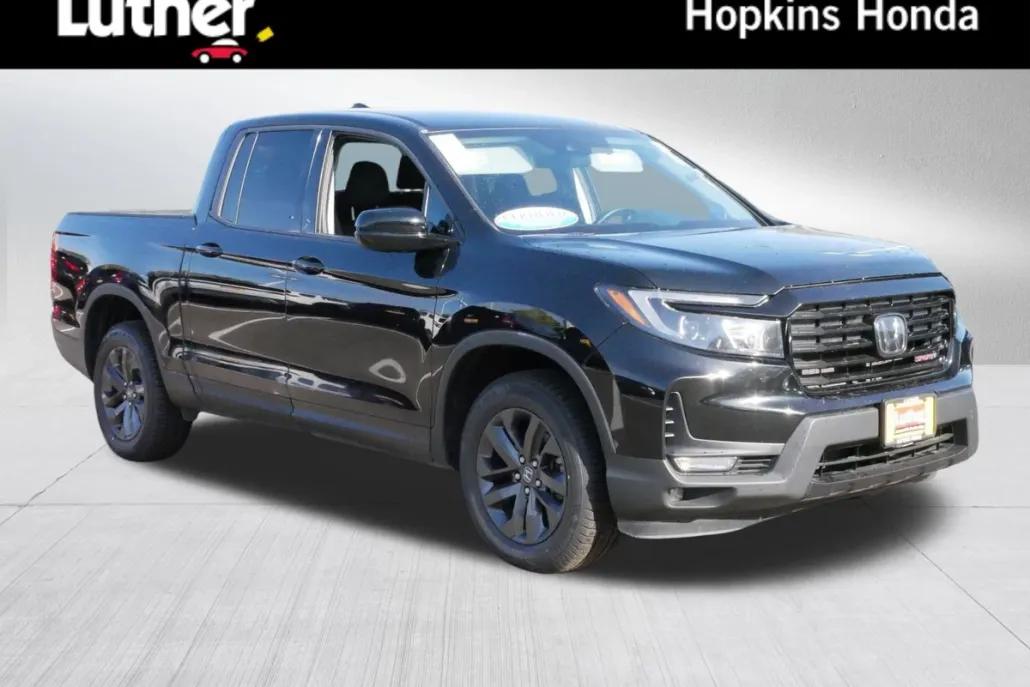2021 Honda Ridgeline Sport photo 1