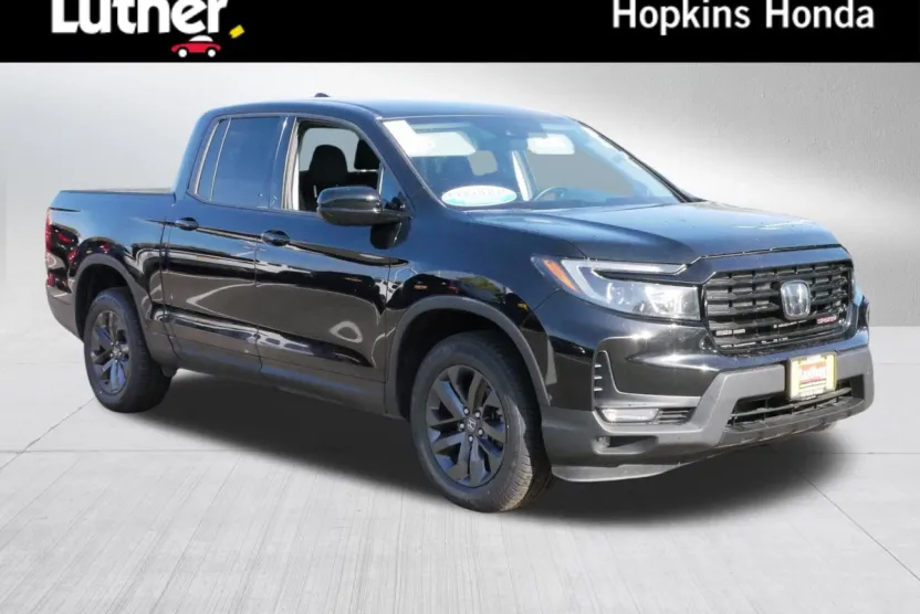 2021 Honda Ridgeline Sport photo 1