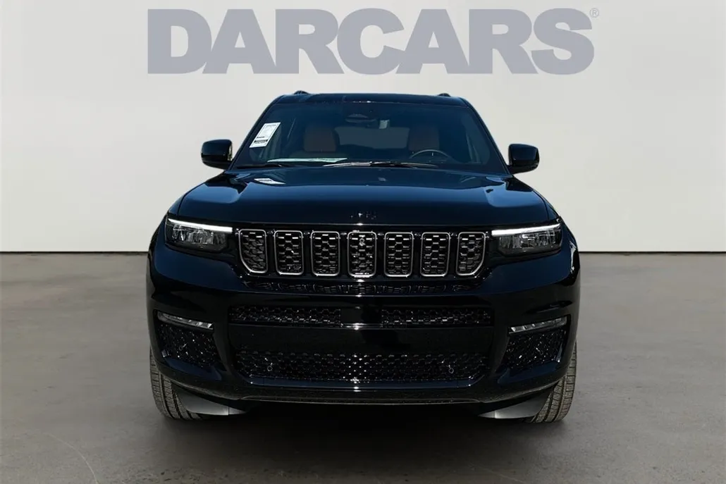 2025 Jeep Grand Cherokee L Summit photo 1
