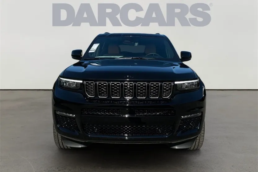 2025 Jeep Grand Cherokee L Summit photo 1