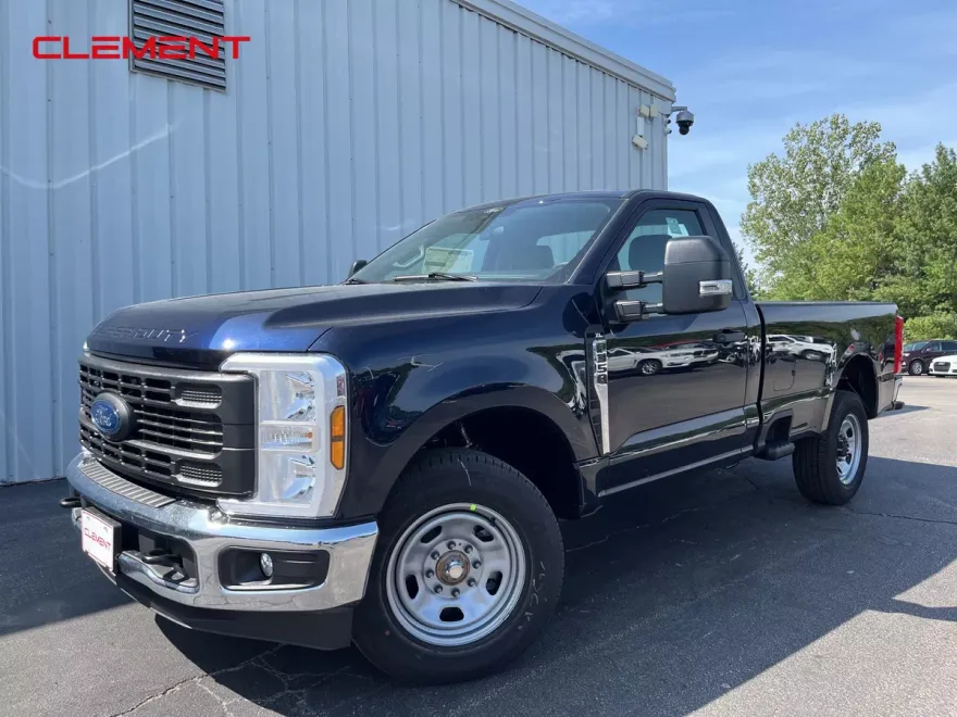 2024 Ford F-350 XL photo 1