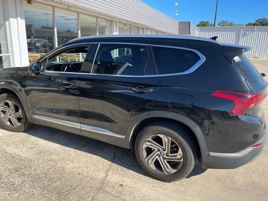 2022 Hyundai Santa Fe SEL photo 1