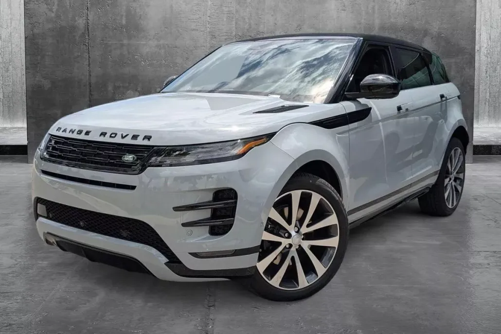 2026 Land Rover Range Rover Evoque Dynamic SE photo 1