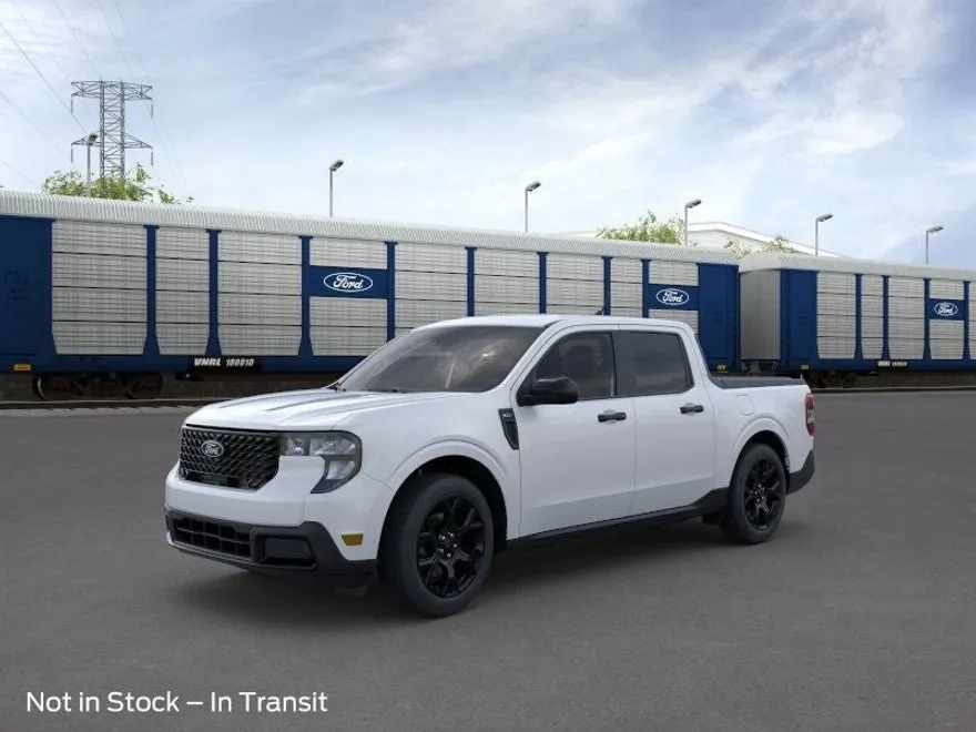 2025 Ford Maverick XLT photo 1