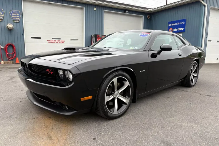 2014 Dodge Challenger R/T Plus Shaker photo 1