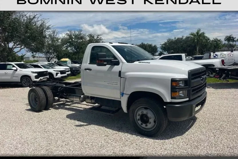2024 Chevrolet Silverado 4500HD Work Truck photo 1