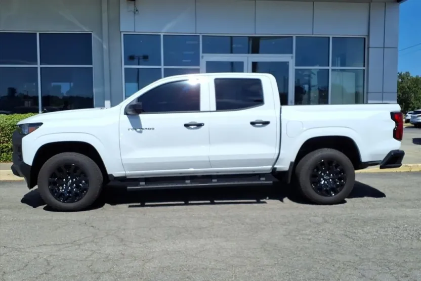 2025 Chevrolet Colorado Work Truck photo 1