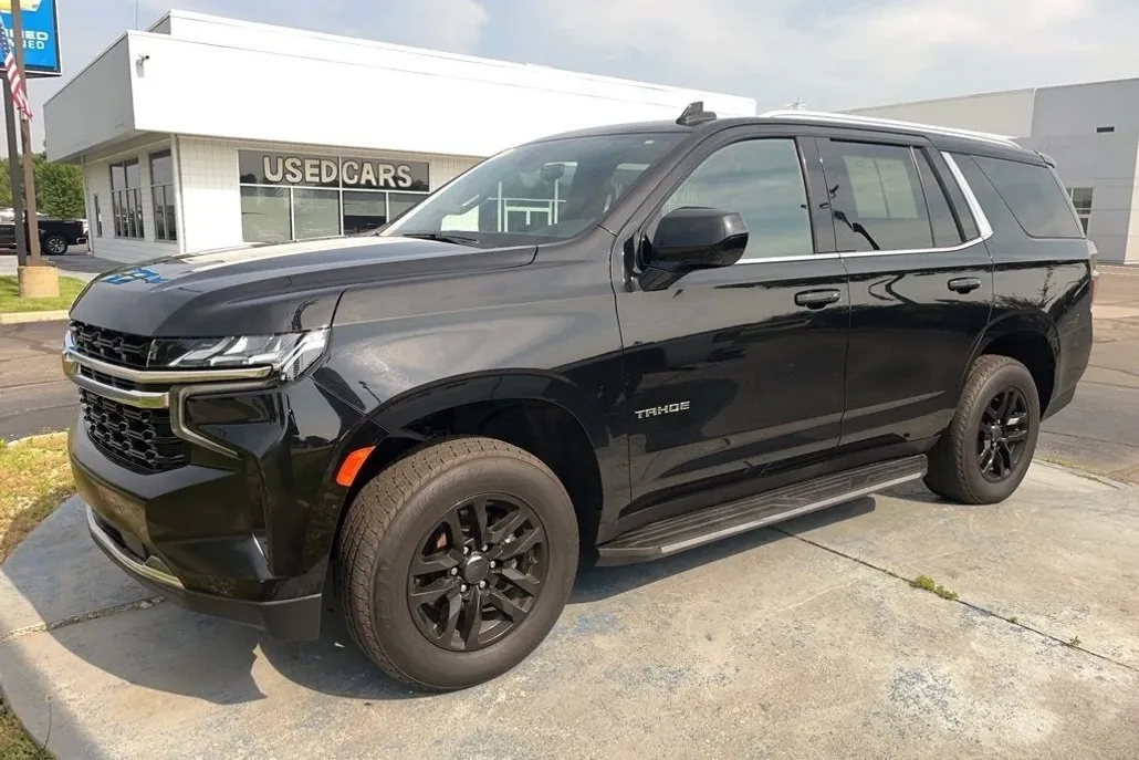 2022 Chevrolet Tahoe LS photo 1