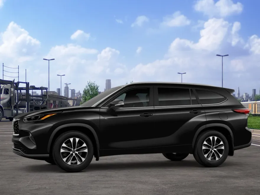 2025 Toyota Highlander XLE photo 1
