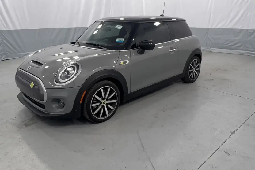 2021 Mini Cooper Hardtop SE photo 1