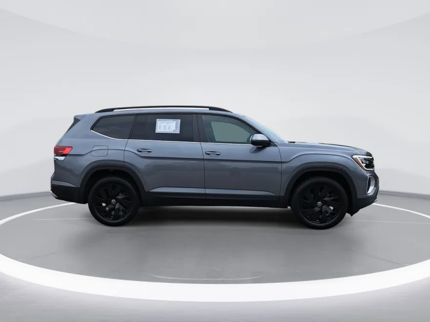 2025 Volkswagen Atlas SE Technology photo 1