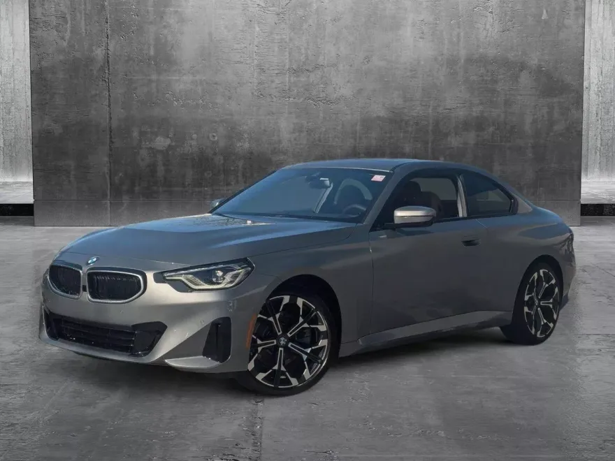 2025 Bmw 230i xDrive photo 1
