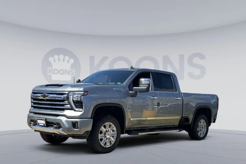 2025 Chevrolet Silverado High Country photo 1