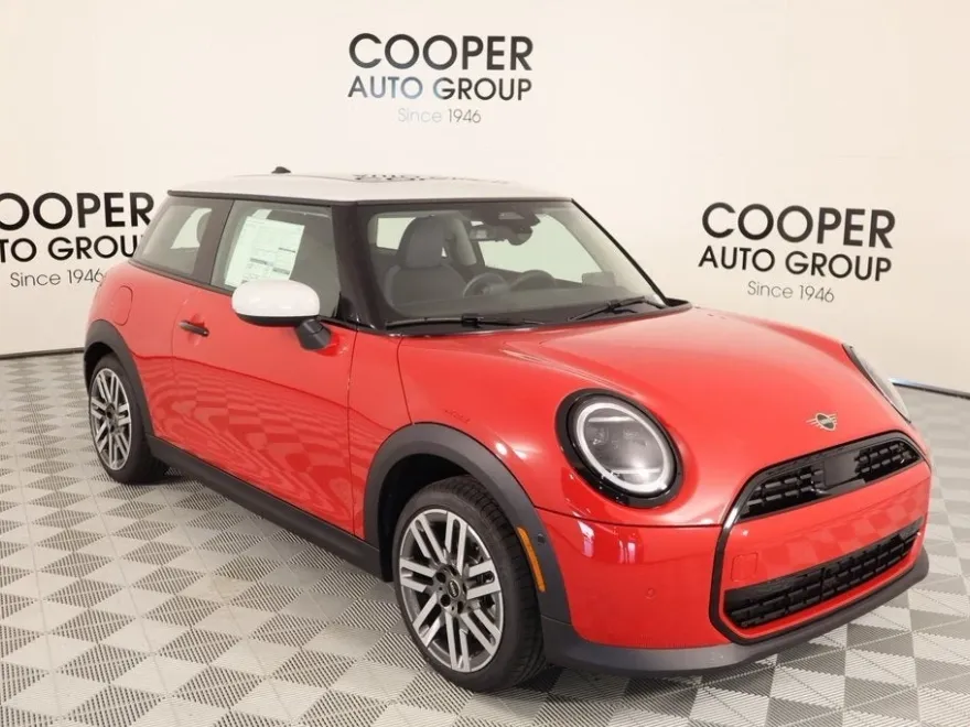 2025 Mini Cooper 2 Door Hardtop Signature photo 1