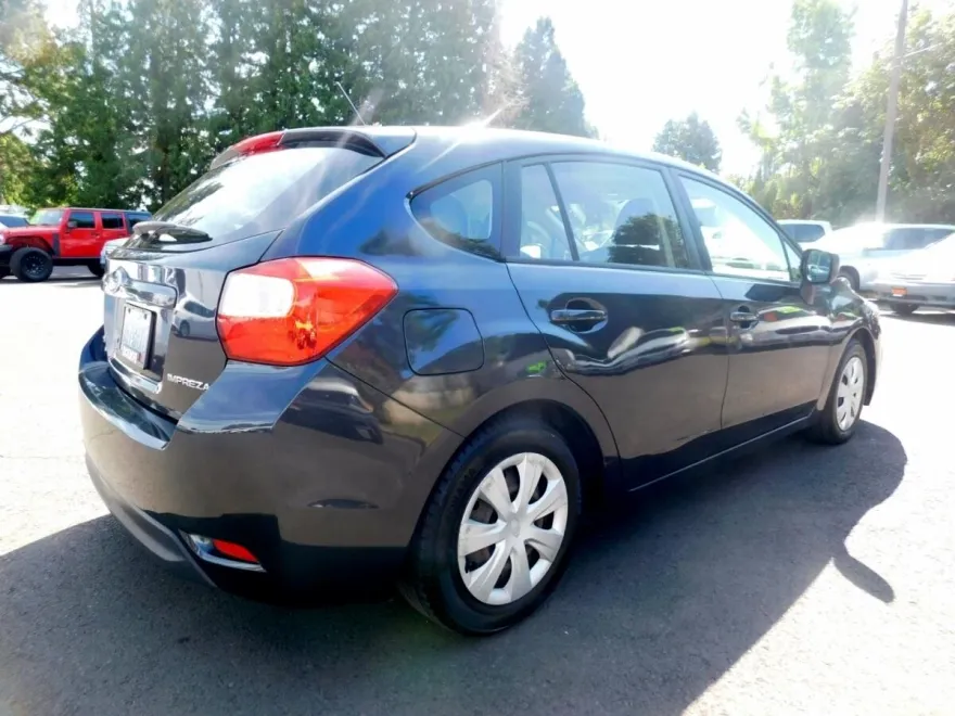 2012 Subaru Impreza 2.0i photo 1