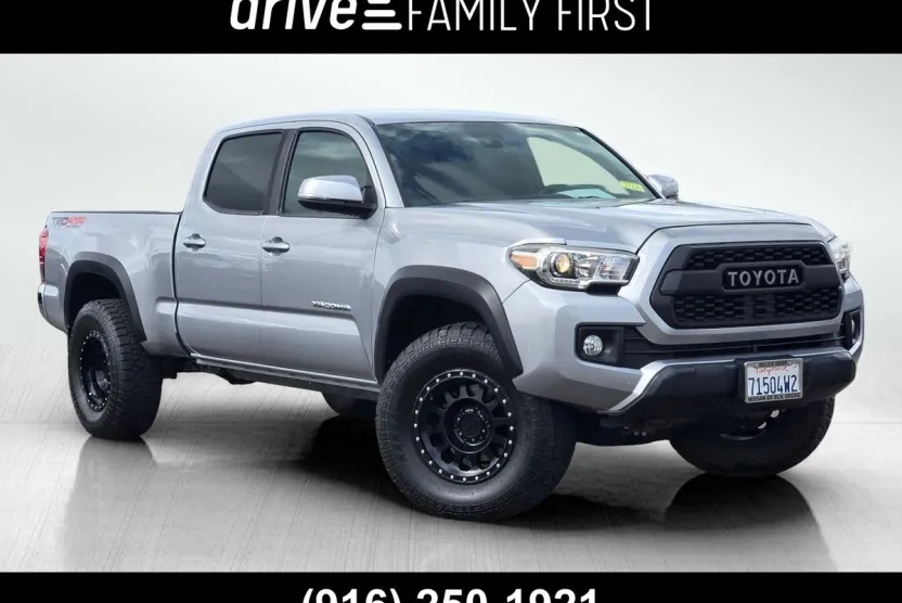 2019 Toyota Tacoma 4x4 TRD Off-Road photo 1