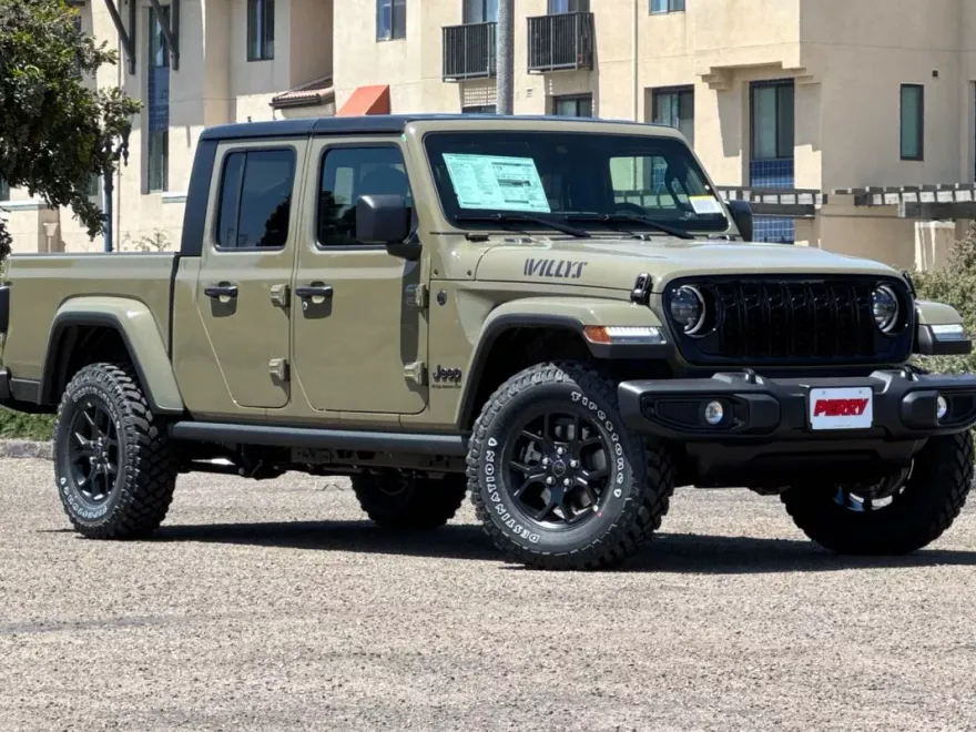 2025 Jeep Gladiator Willys photo 1