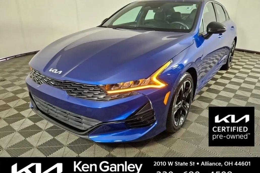2023 Kia K5 GT-Line photo 1